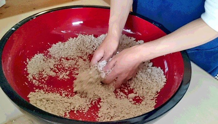 蕎麦をまとめる